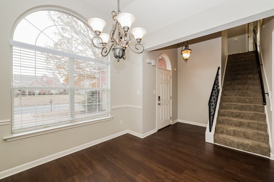 Building Photo - 11626 Evening Ridge Dr