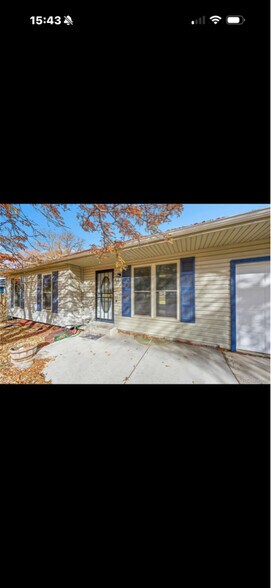 Building Photo - 3352 S Holland Way