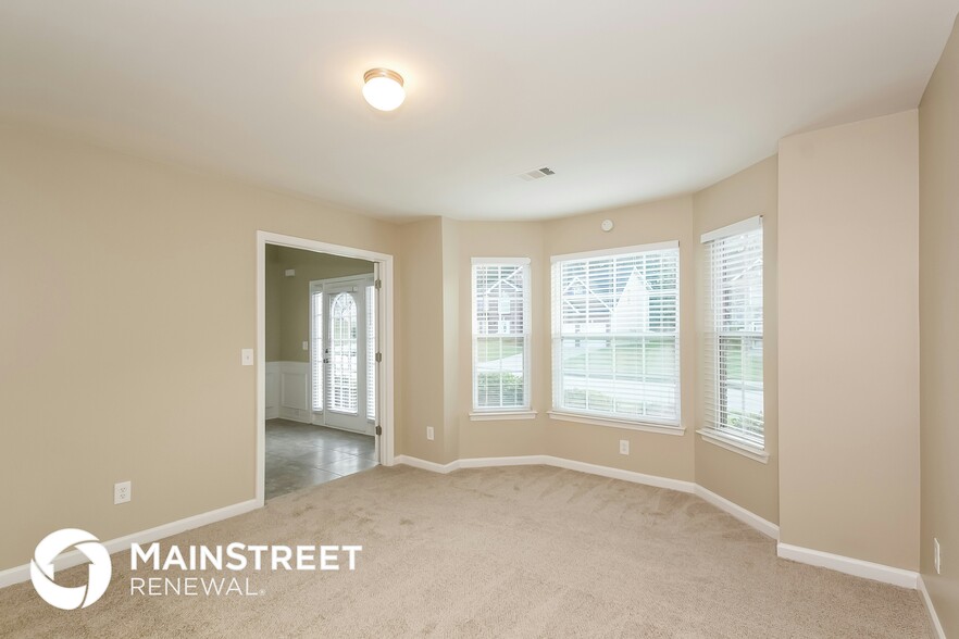 Building Photo - 6318 Shell Dr SW