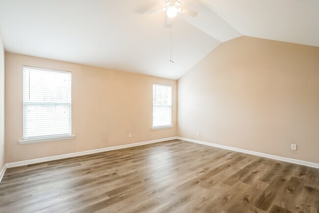 Building Photo - 820 Willow Bay Dr