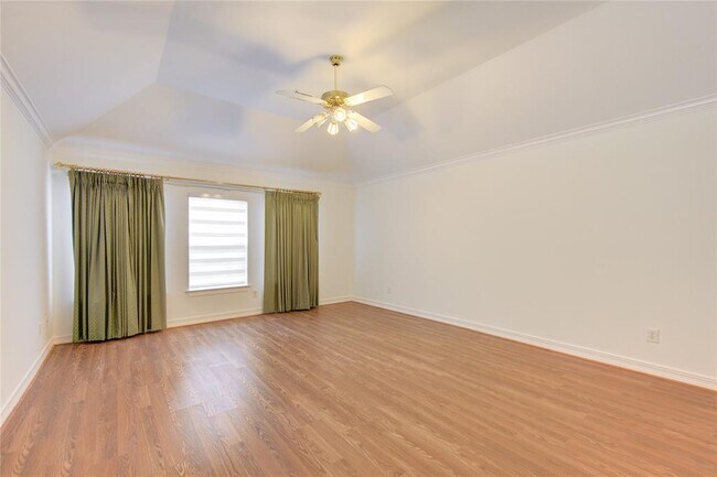 Building Photo - 1911 Briarchester Dr