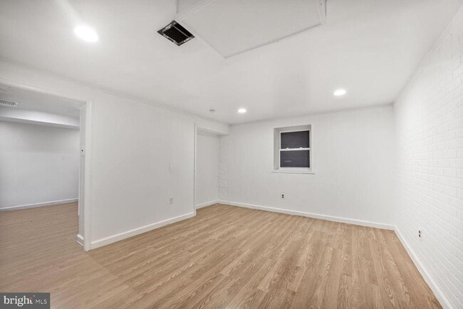 Building Photo - 6508 Medwick Dr