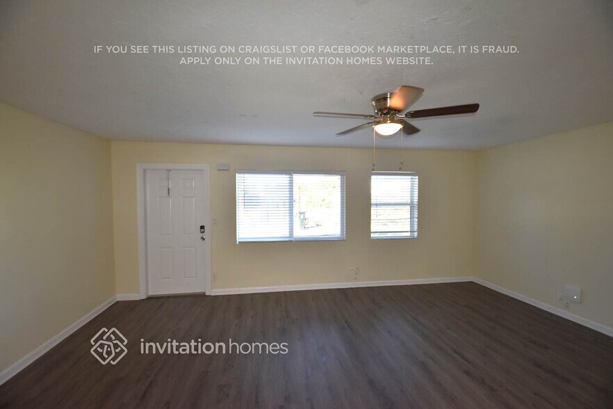 Building Photo - 3780 SW 16th Pl