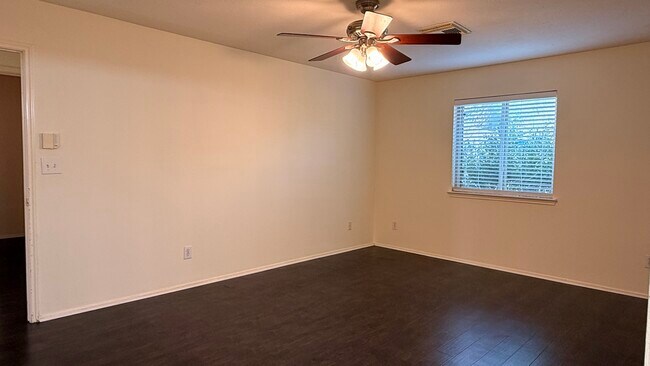 Building Photo - 13111 Leader Trail