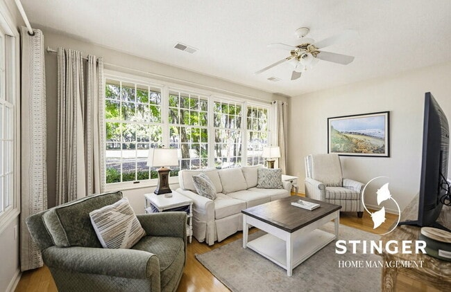 Building Photo - 144 Locust Fence Rd