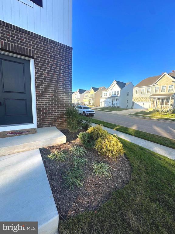 Building Photo - 57 Brookfield Mews