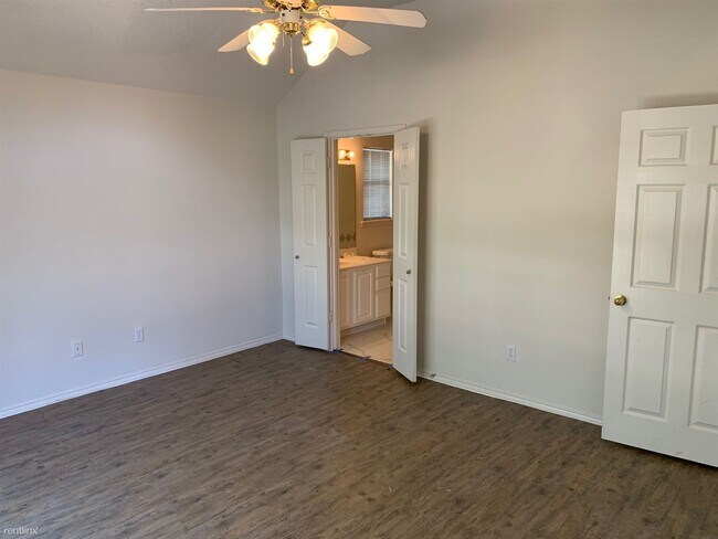 Building Photo - 3 br, 2 bath House - 1142 Robin Circle