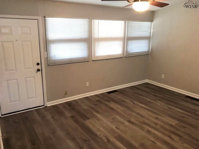 Building Photo - 4401 Hughes Dr