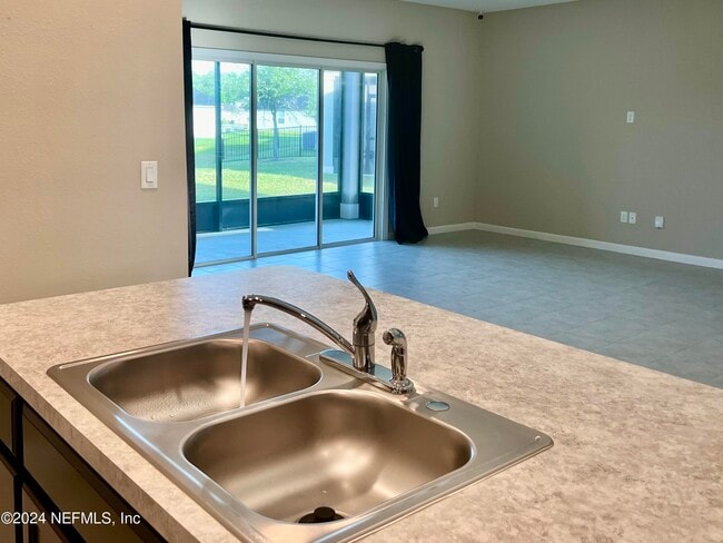 Building Photo - 10840 Peacock Landing Ct