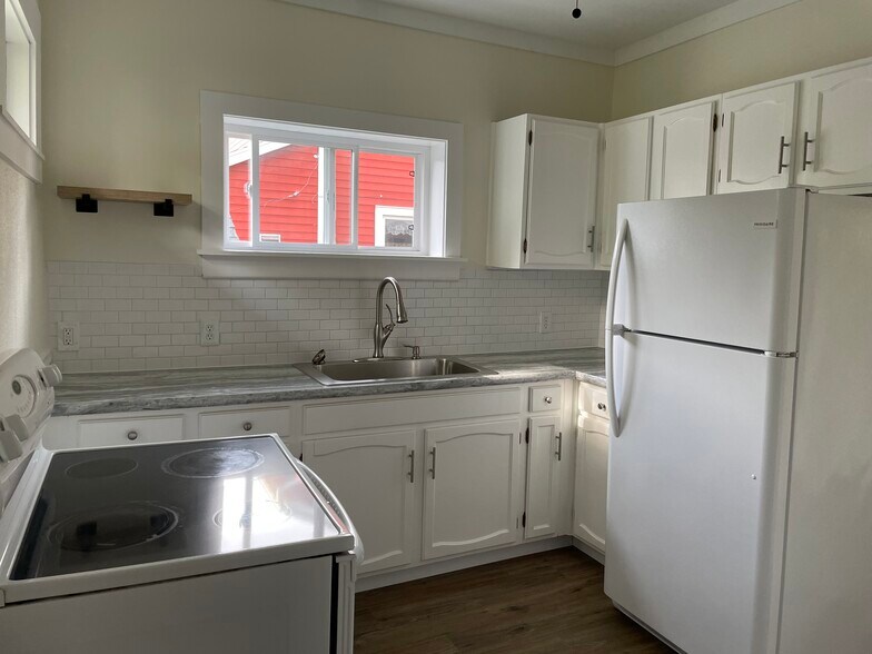 Building Photo - 26 Hoffman Ave