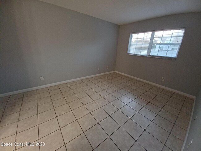 Building Photo - 1617 Sunny Brook Ln