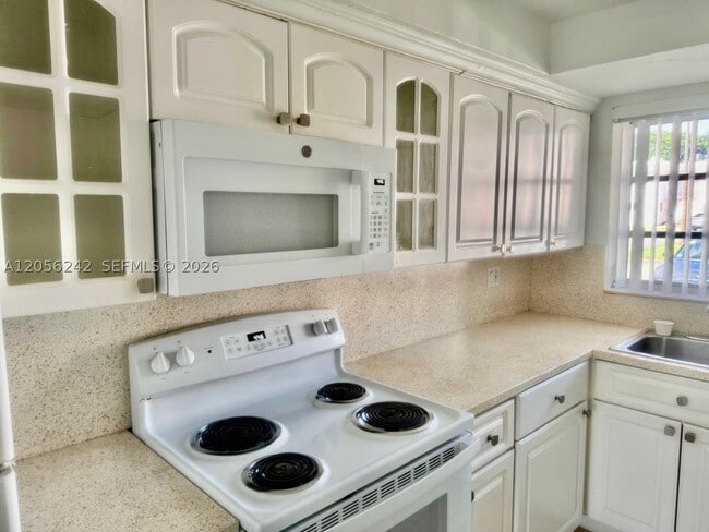 Building Photo - 7348 SW 82nd St