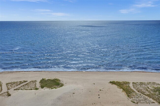 Building Photo - 900 N Ocean Blvd