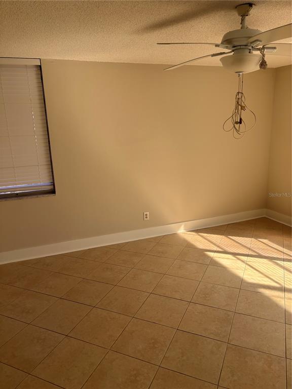 Building Photo - 7405 Bay Island Dr S