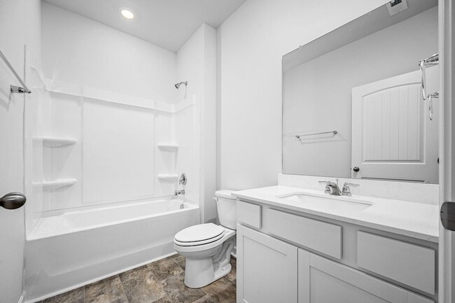 Building Photo - 1512 Mountain View Dr