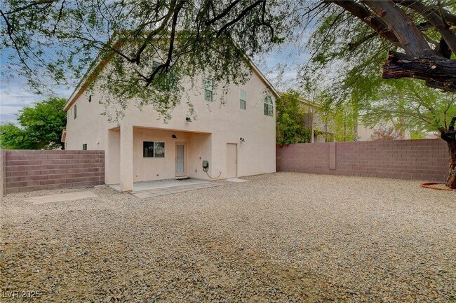 Building Photo - 2264 Bull Lake Dr