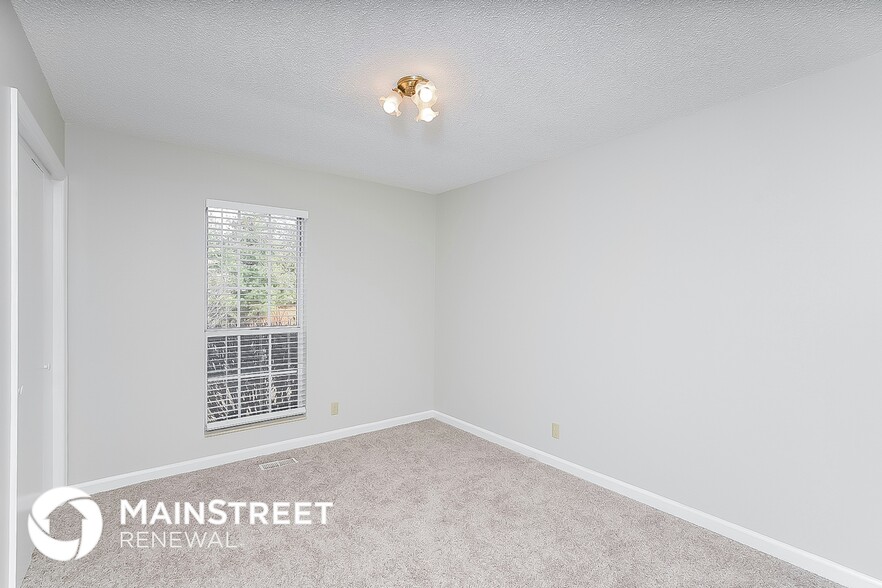 Building Photo - 1709 Hunters Branch Rd