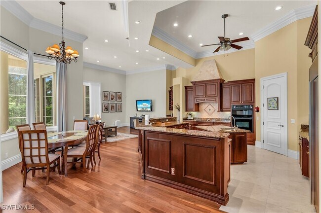 Building Photo - 601 S Barfield Dr