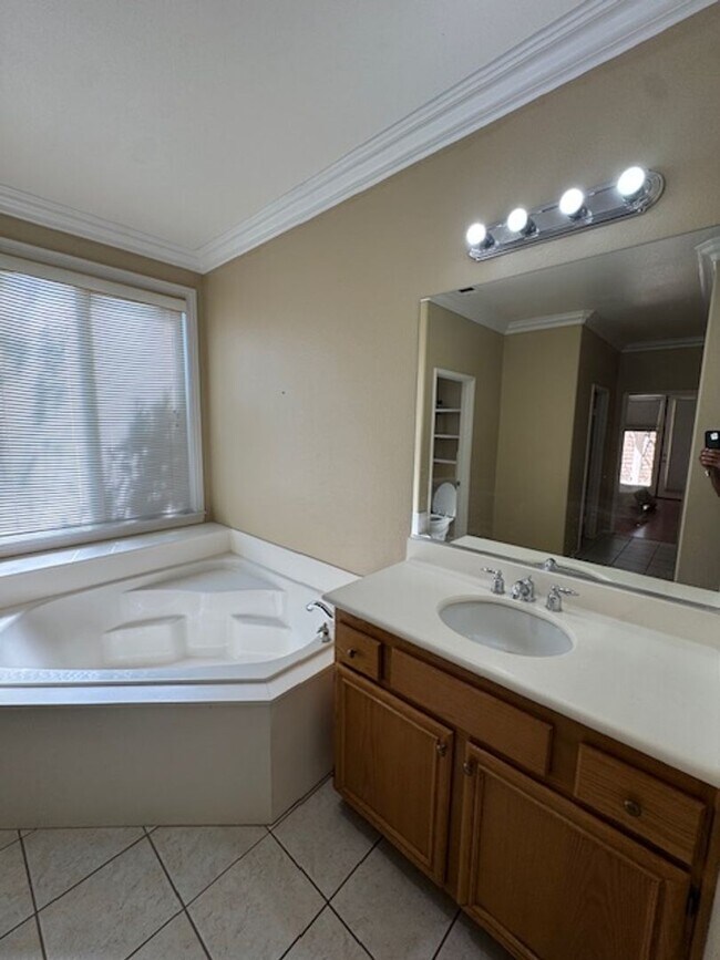 Building Photo - Experience comfort, security, and lifestyle all in one—this is 55+ living at its finest in Hemet!