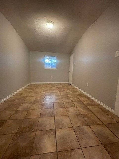 Building Photo - 814 Cameron Ave