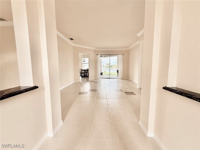 Building Photo - 1098 Port Orange Way