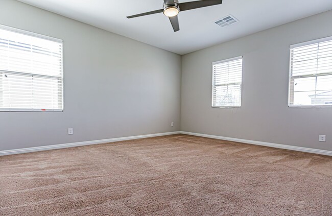 Building Photo - Beautiful Home in a Gated Community