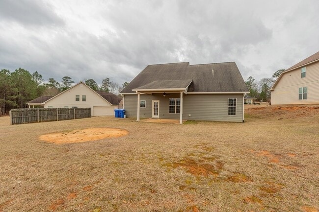 Building Photo - 4525 Village Ct