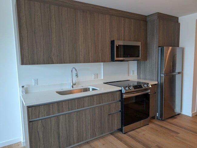 Building Photo - The Park on Keeaumoku brand new studio apartment