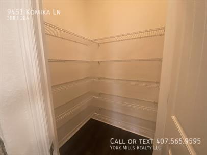 Building Photo - 9451 Komika Ln