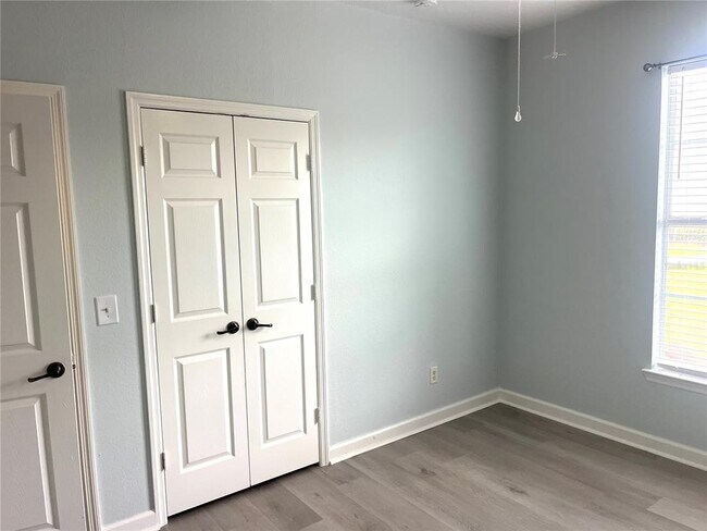 Building Photo - 3177 Feltrim Pl