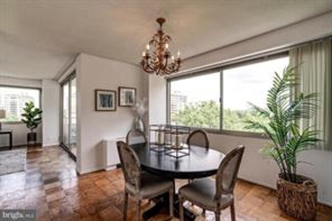 Building Photo - incredible view from the unit, 2 bedroom and 2 full bath