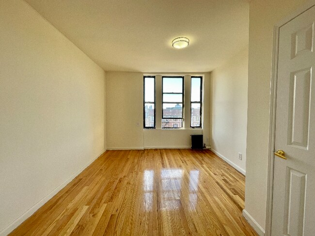Building Photo - 540 W 136TH St