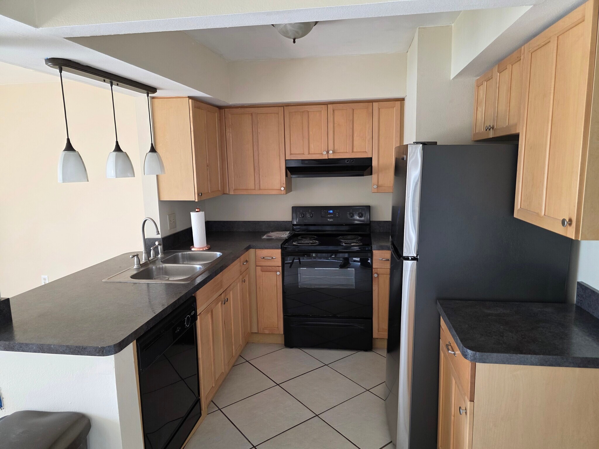 Building Photo - 16586 Brigadoon Dr