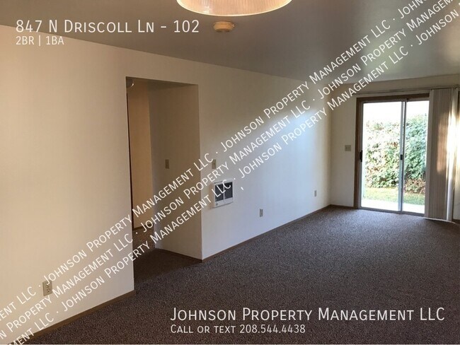 Building Photo - 847 N Driscoll Ln
