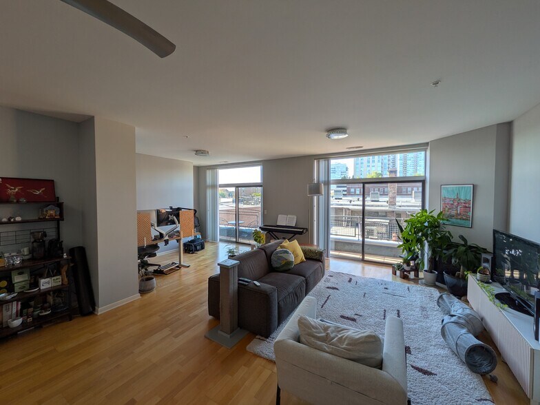 Living Room and Nook - 1572 Maple Ave