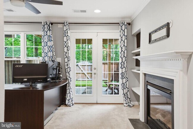 Building Photo - 8133 Dove Cottage Ct