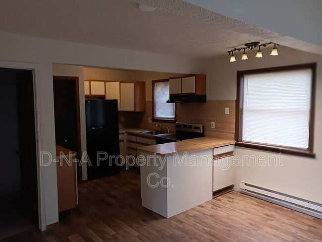 Building Photo - 2859 Fairhaven Dr