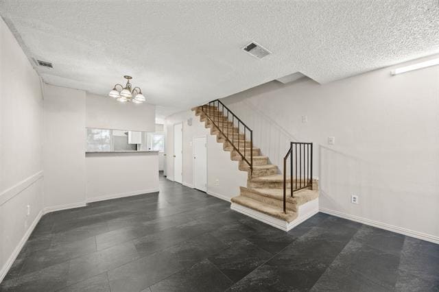 Building Photo - 601 Carriagehouse Ln