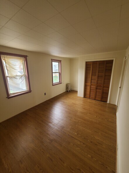 Building Photo - 236 Taft St