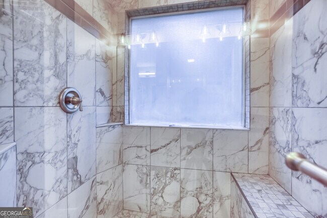 Building Photo - 4085 Fawn Valley Dr