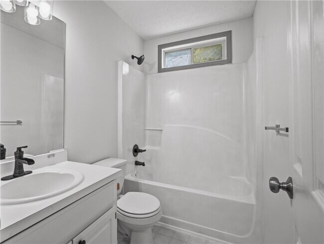 Building Photo - 3989 Courtlin Cove NW