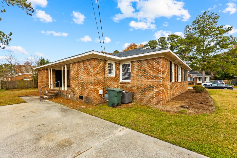 Building Photo - 105 N Meade St