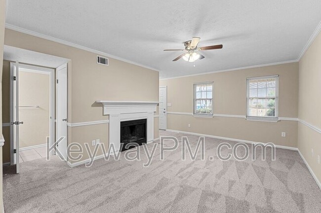 Building Photo - 3920 Almon Dr