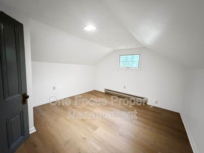 Building Photo - 255 Rawle St