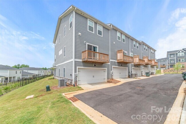 Building Photo - 7136 Bryce Ave
