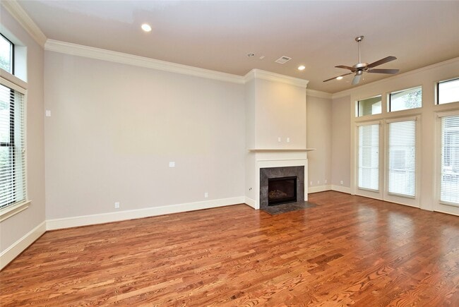 Building Photo - 5813a Kiam St