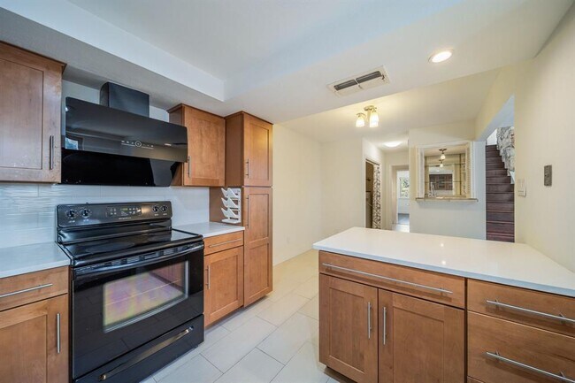 Building Photo - 8402 Alta Mesa