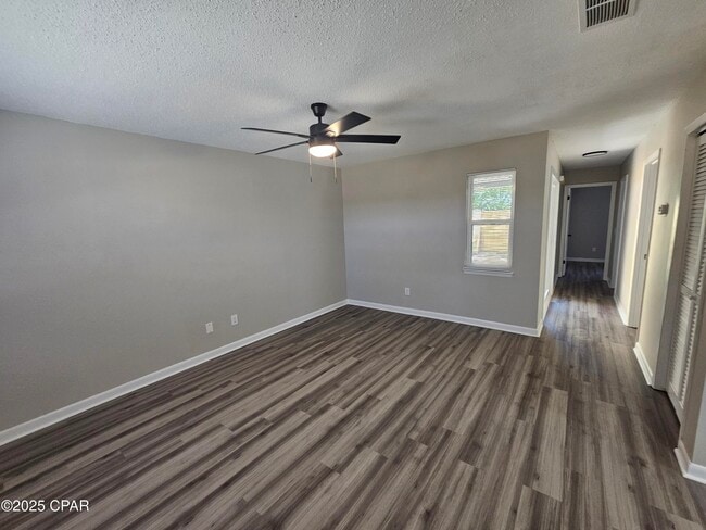 Building Photo - 1510 Arthur Ave