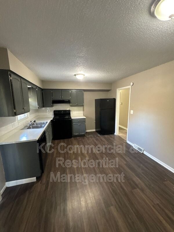 Building Photo - 218 SW 19th St