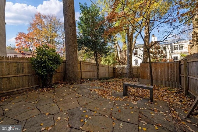 Building Photo - 1106 Brentfield Dr